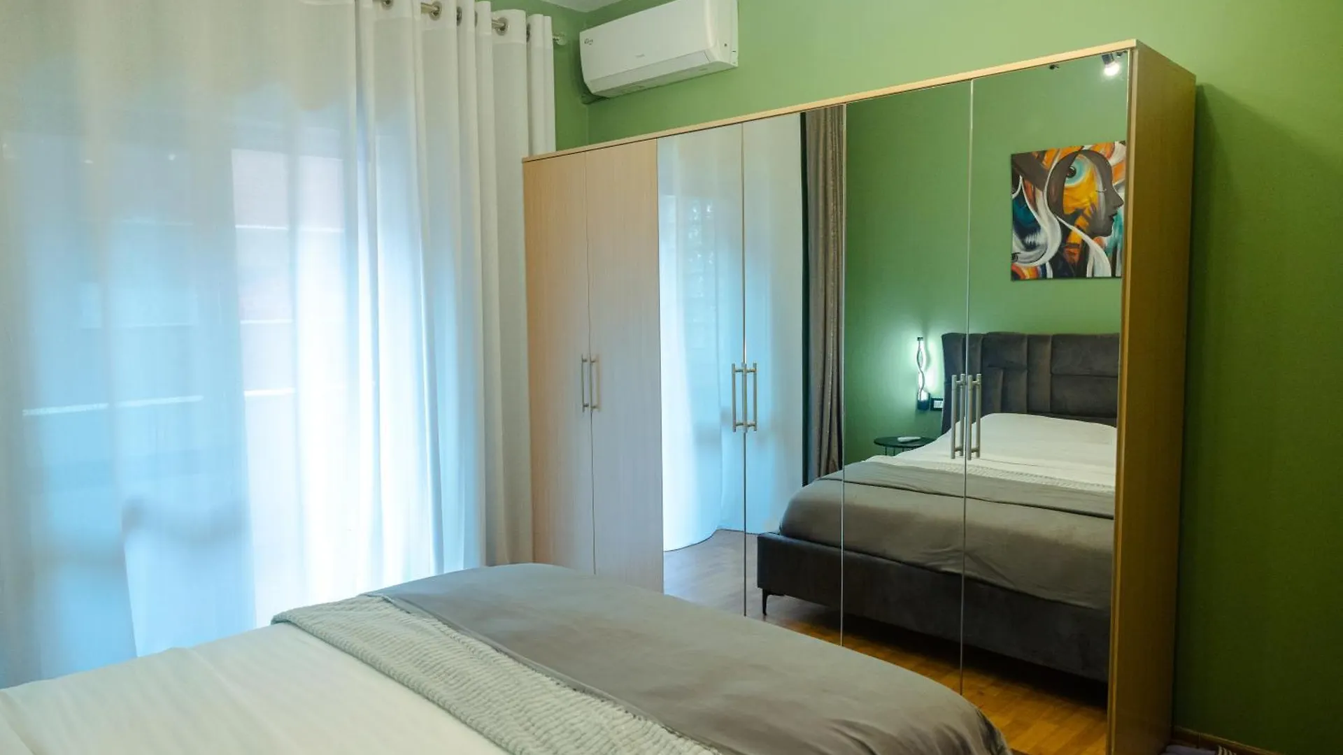 Apartment Middle Center Gallery 1 Skanderbeg Square Tirana