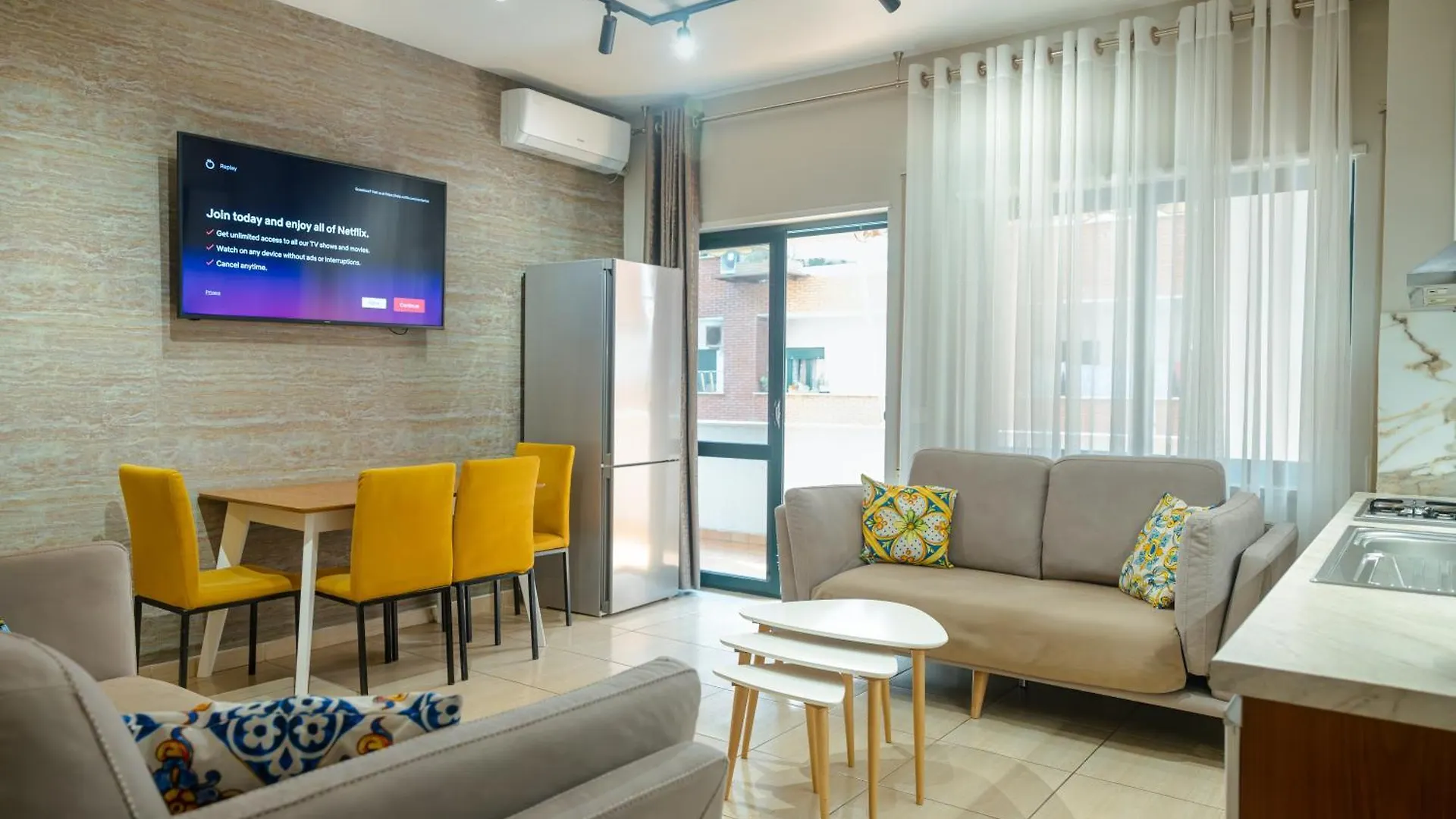 Apartment Middle Center Gallery 1 Skanderbeg Square Tirana